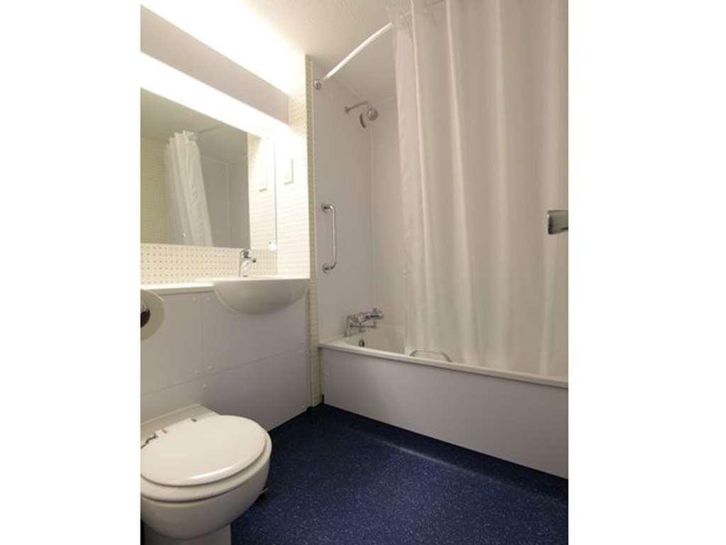 Travelodge Northampton Upton Way Esterno foto